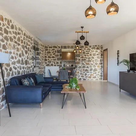 Raise Polydrosos Alpine Escape Apartment Exterior photo